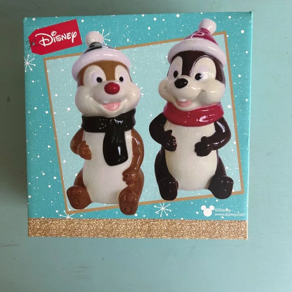 NEW IN BOX Disney Chip & Dale Christmas Chipmunk Salt & Pepper Shakers Ceramic